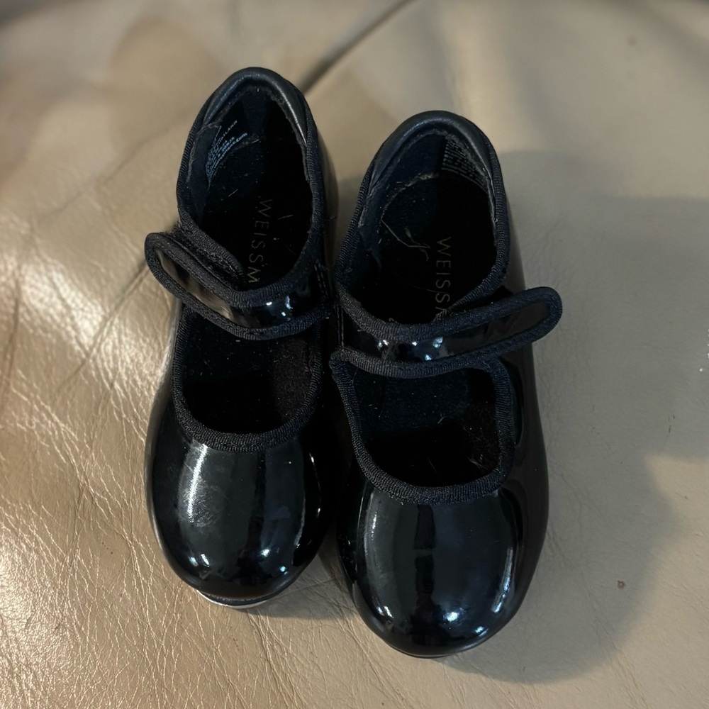 Size 7 Weissman black Patent learher No-Tie hook/loop tap shoes. In EUC!